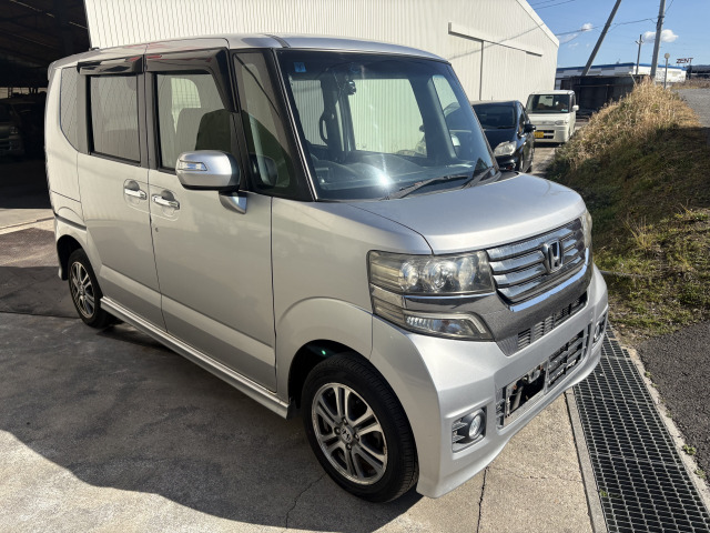N-BOXカスタムG Lパッケージ 4WD