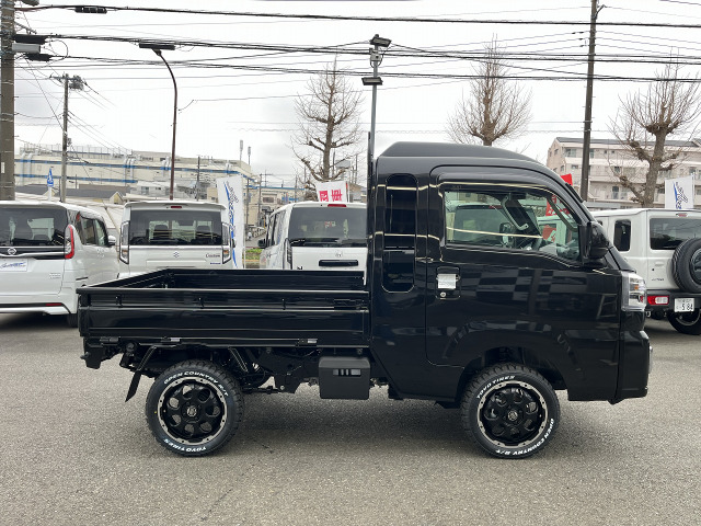 �Ŋ��̉w�͑��͌��E���{�E�������w�ɂȂ�܂��B ���O�A��������΂��߂��̉w�܂ł��}���ɍs���܂��̂ŁA��x�S���X�^�b�t�܂ł��A�����������B