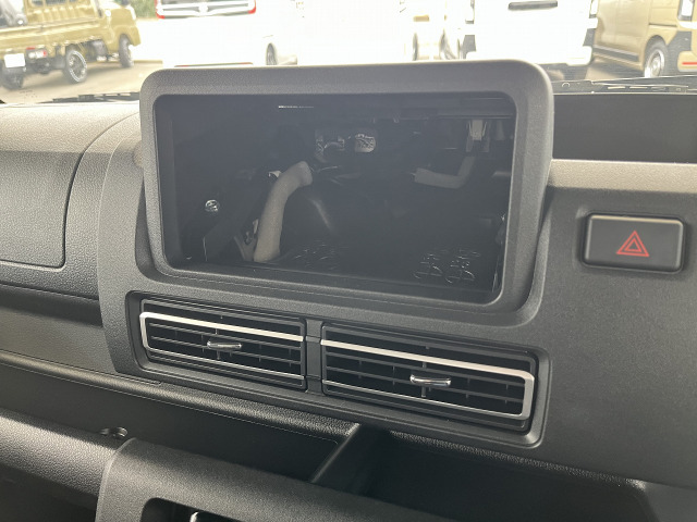 ���Ђł͐V�i�i�r���璆�Ãi�r��o�b�N�J�����̎�t���Ȃǂ���舵�����Ă���܂��̂ŃO���[�h�A�b�v�Ȃǂ���]������܂�����A�S���X�^�b�t�܂ł����k������!!