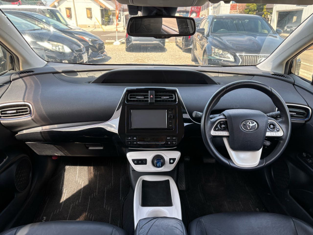 プリウス1.8 A ツーリングセレクション