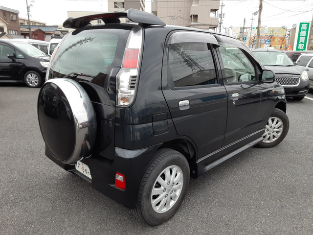 ナビ・バックモニター・ETC・地デジチューナー・フリップダウンモニター等の用品もご相談ください。現在お乗りのお車からの付け替え、持ち込み取り付けも可能です。