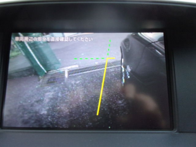 �T�C�h�u���C���h���j�^�[�B