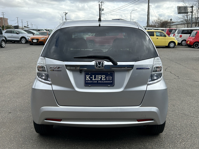 �y�x�����z���i�X�z���Ԃ������������܂��āA���ɗL�������܂��B�݌Ɏԗ��ɂȂ�܂��̂ŁA���񂲓s���̋X�������ɁA���ɗ��ĉ������B���X�\��������ƁA���ē����X���[�Y�ł��B