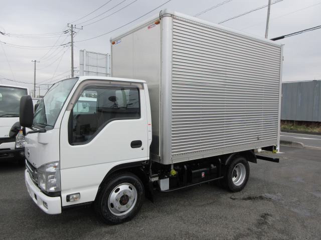 ☆外装・フロント左です☆