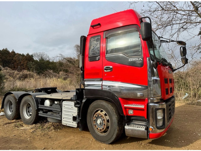 ギガトレーラーヘッド