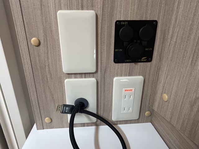 �i�r�A���ł���������������HDMI�P�[�u��!���ATV�̎��t�������C����������!