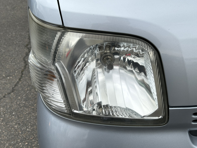 �y�x�����z���i�X�z���Ԃ������������܂��āA���ɗL�������܂��B�݌Ɏԗ��ɂȂ�܂��̂ŁA���񂲓s���̋X�������ɁA���ɗ��ĉ������B���X�\��������ƁA���ē����X���[�Y�ł��B