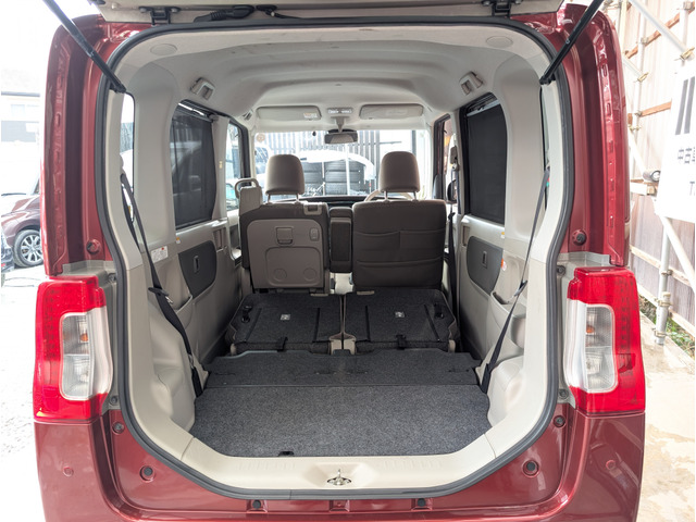 �X�Ƀ��A�V�[�g�𑀍삷��΍L�X�Ƃ������Q�b�W�X�y�[�X��!�q���p�̎��]�ԂȂǂ��ς߂��قǂ̍L���ł��B