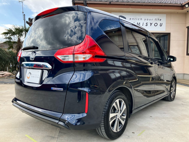 現在内装クリーニング中です☆彡 近日内装写真掲載いたします。しばらくお待ちください。