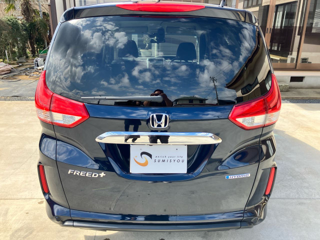 現在内装クリーニング中です☆彡 近日内装写真掲載いたします。しばらくお待ちください。