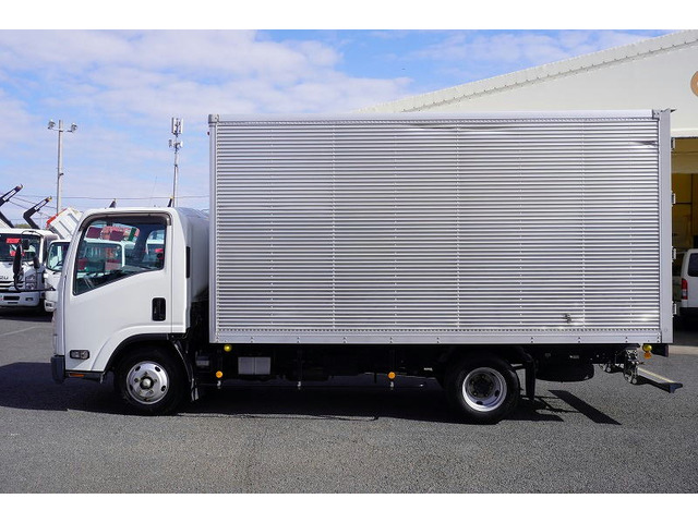 エルフアルミバン