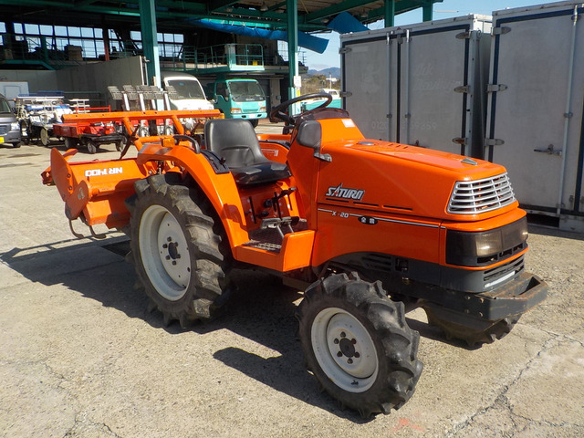 クボタトラクタ