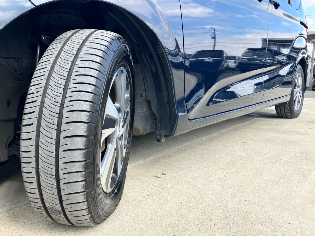 現在内装クリーニング中です☆彡 近日内装写真掲載いたします。しばらくお待ちください。