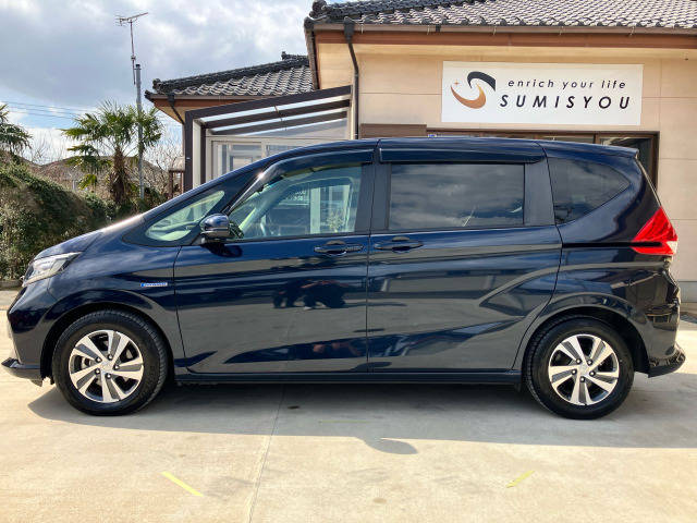 現在内装クリーニング中です☆彡 近日内装写真掲載いたします。しばらくお待ちください。