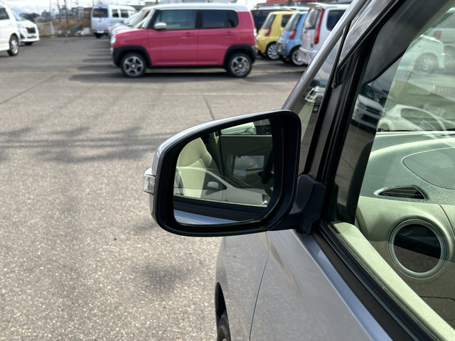 �y�x�����z���i�X�z���Ԃ������������܂��āA���ɗL�������܂��B�݌Ɏԗ��ɂȂ�܂��̂ŁA���񂲓s���̋X�������ɁA���ɗ��ĉ������B���X�\��������ƁA���ē����X���[�Y�ł��B