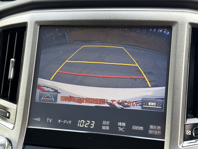 �o�b�N���j�^�[