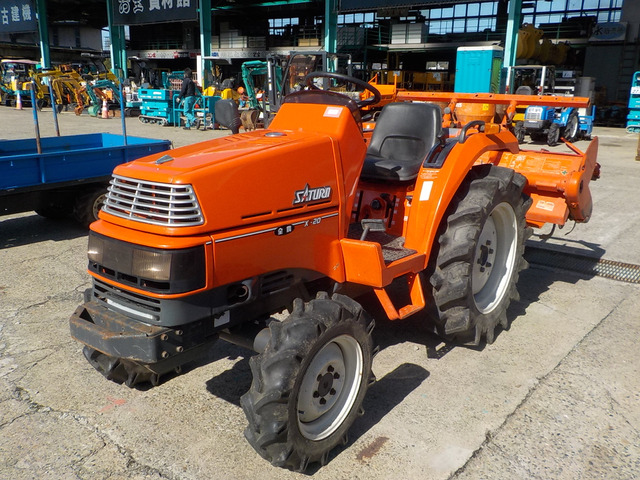 クボタトラクタ