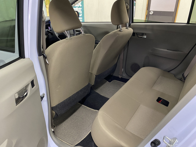 【自社整備工場完備】 自社整備工場を完備しており、納車前は徹底整備後お渡しとなります。自社工場だからこそ時間をかけれる。自社工場だからこそきめ細かい整備を。自社工場だからこそ出来る事があります。