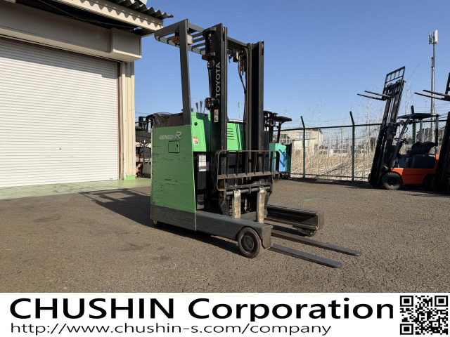 トヨタL&amp;F電動フォークリフト