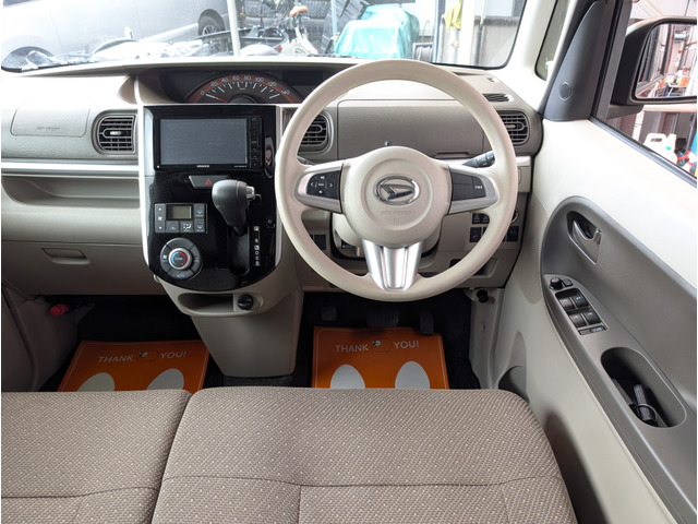 �_�b�V���{�[�h���肪�Ⴂ�̂őO���̎��E����������Ɗm�ۂ���Ă܂��B�����̕��ł��O�����������茩�n���܂��B