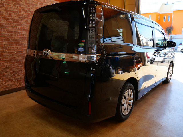 ヴォクシー2.0 X