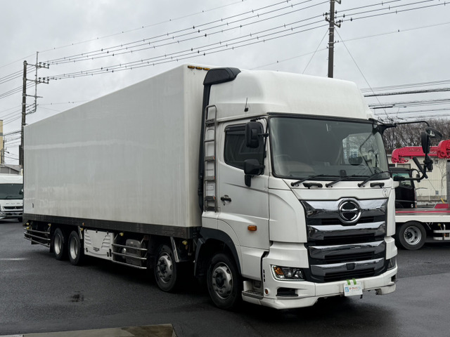 プロフィア冷凍冷蔵車