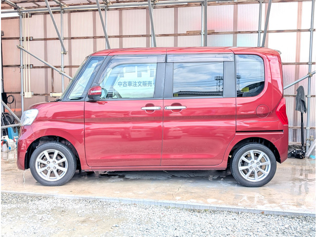 �w�����������ł͂Ȃ��T�C�h�K���X�̖ʐς��傫���̂Ŏԓ��͍L���Ė��邭�A�^�]����ۂ̎��E����������m�ۂ���Ă܂��B