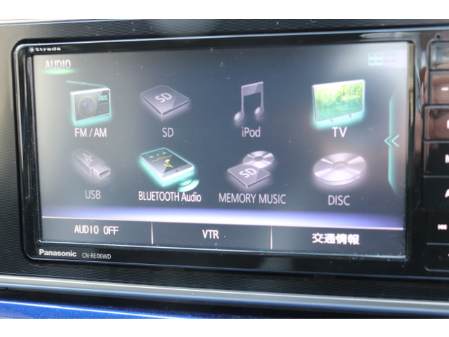 CD/DVD�t���Z�OTV/USB/Bluetooth�I�[�f�B�I���Ή���