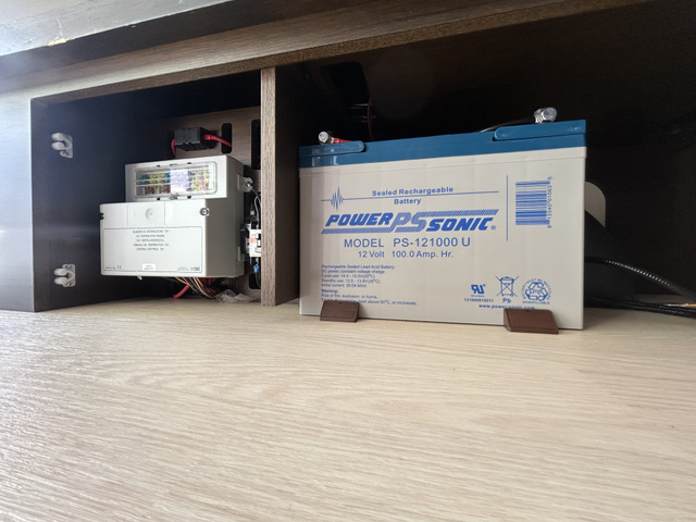 �T�u�o�b�e���[ ���`�E���C�I���o�b�e���[�������C����������!