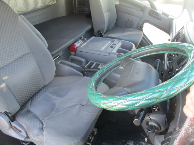 フォワードアルミバン