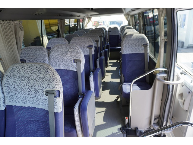 �L�x�ȃg���b�N�A���p�ԁA�n�C�G�[�X�Ȃǎ�舵���Ă���܂��B��xHP�������������Bhttp://www.vantruck.co.jp/