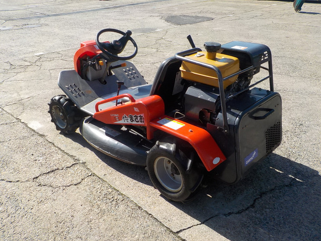 筑水キャニコム乗用草刈機