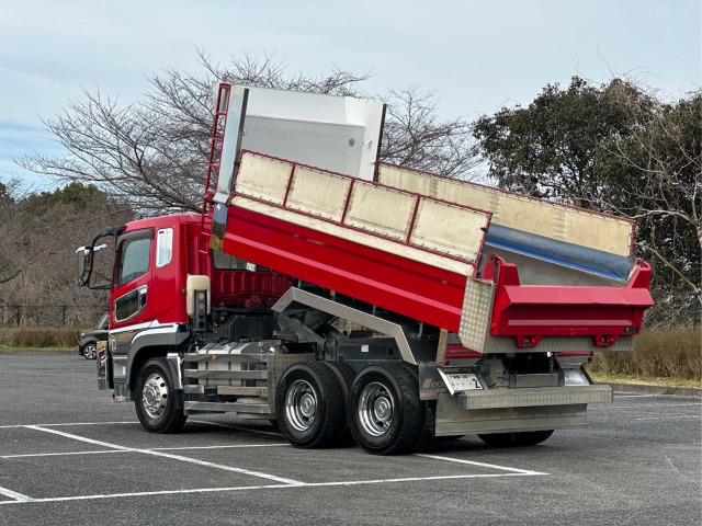 スーパーグレートダンプ