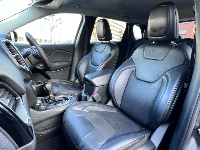 �u���b�N���U�[�V�[�g�𑕔�!