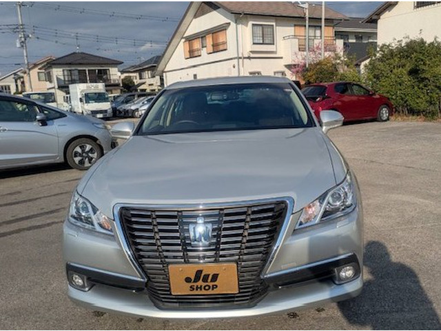 クラウンハイブリッド 2.5 ロイヤルサルーンG