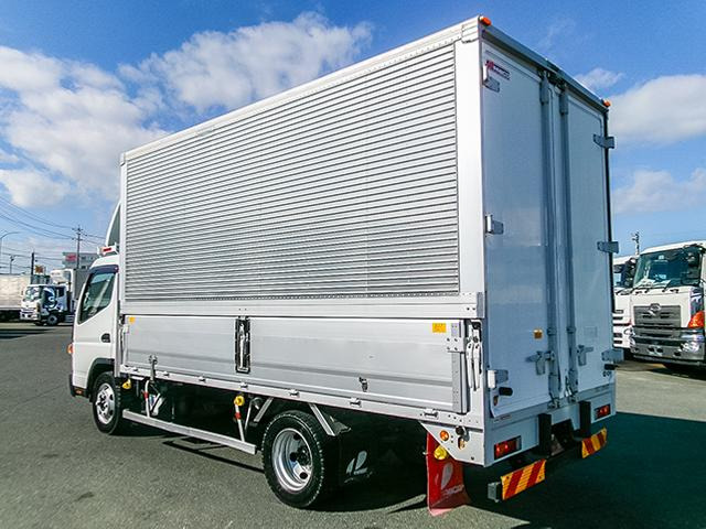 キャンターウィング