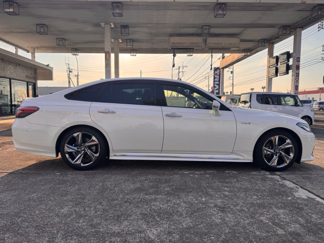 クラウンハイブリッド 2.5 RS アドバンス