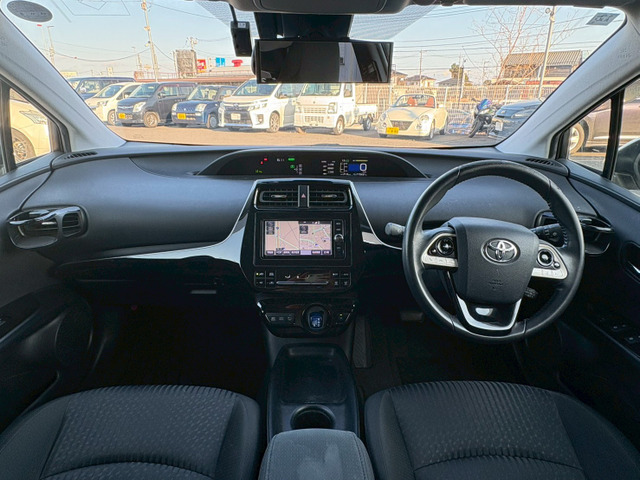 プリウス1.8 S セーフティ プラス