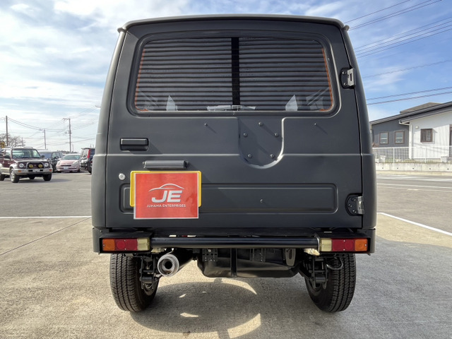 ジムニーインタークーラーターボ バン 4WD