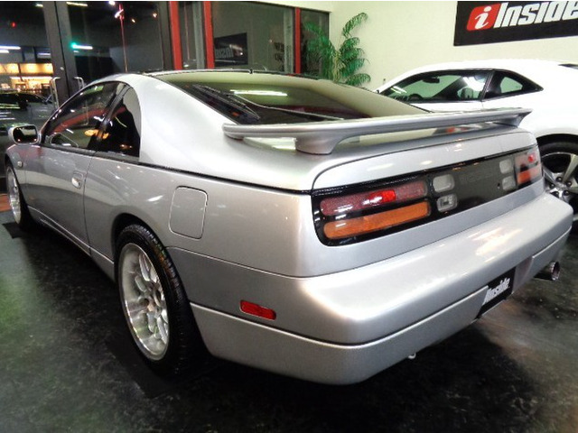 �V���o�[���^���b�N�J���[2by2T�o�[���[�t�{�f�B&������A�X�|�C���[&��p�X�|�[�c�V�[�g&�p���[�V�[�g&���U�[�X�e�A�����O&�v���W�F�N�^�[���C�g&FOG���C�g���Z���X�ǂ��d�オ���Ă���܂�