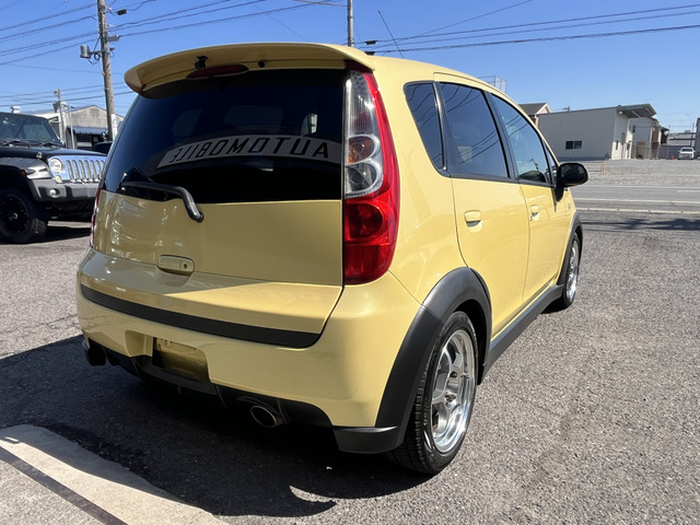 右サイドからリアにかけての一枚です。