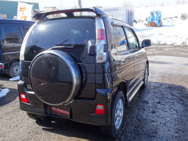 �O���A���������Y��ɃN���[�j���O���ēW�����Ă���܂��B�ł��̂ŁA�[�Ԏ���Ԃ̕s�����Ȃ����S���Ă��w���ł��܂��B�C�ɂȂ�_�������܂�����A�����`�ǉ������ɂďC���A�������\�ł��B���C�y�ɂ����₭�������B