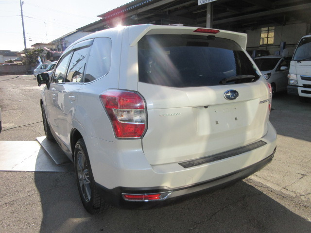 フォレスター2.0i-L アイサイト 4WD