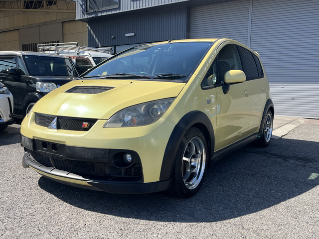 左サイド斜めからフロントにかけての一枚です。