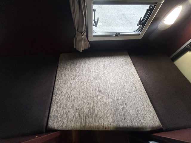 ��i�x�b�h���i�ł�!���@��190cm&times;75cm�ƂȂ��Ă���܂�!