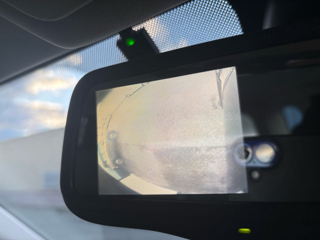 �T�C�h�r���[���j�^�[