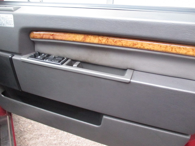 �h�A�������ꂢ�ȏ�Ԃł�