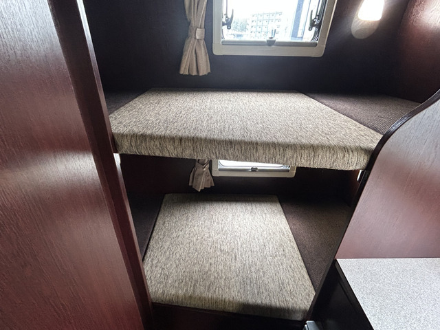 ��l�C�̏�ݓ�i�x�b�h!