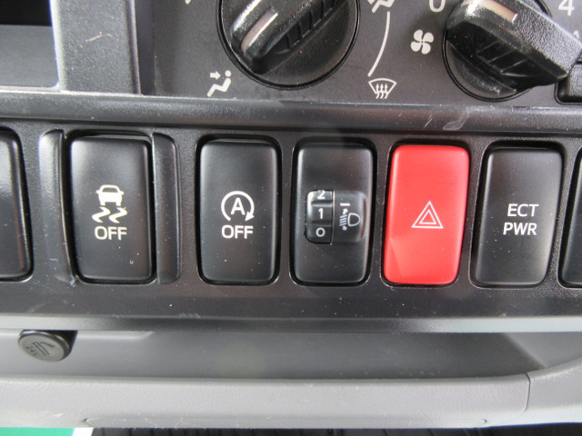 ���A�C�h�����O�X�g�b�v�t���ł���