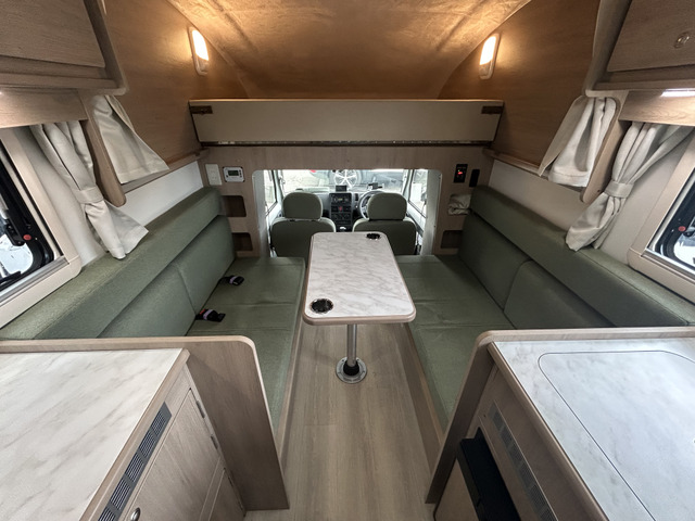 �o�b�N�G���g�����X��CB�̓X�y�[�X�[���̑ΖʃL�b�`���ɂ������߂�����ΖʃV�[�g!